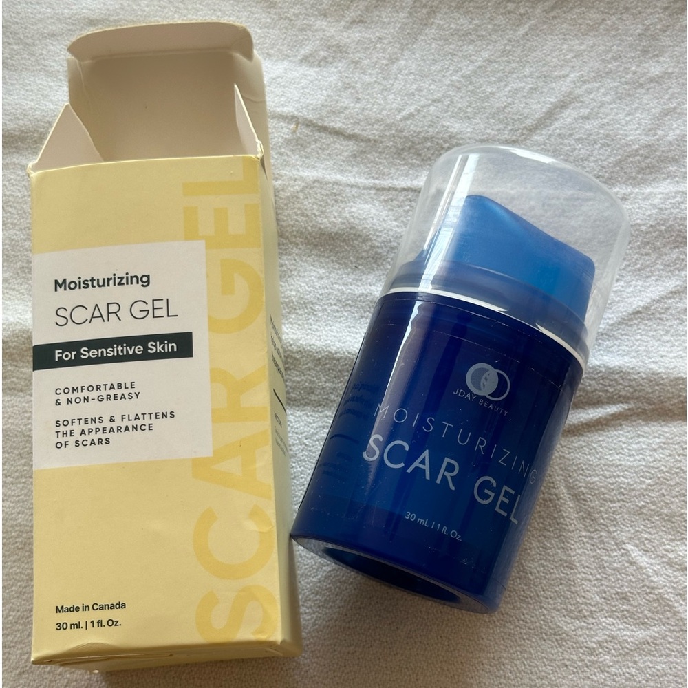 Moisturizing Scrab Gel for Sensitive Skin,Comfortable& non-greasy.Made in Canada